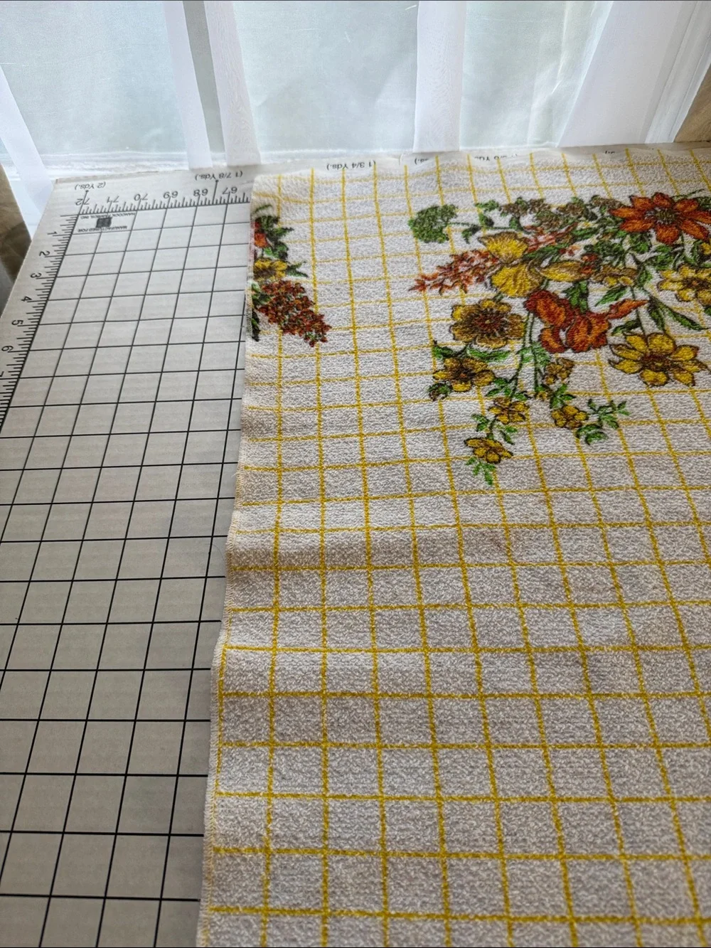 Vintage 1970s Terry Cloth Tablecloth 66 x 46 Harvest Floral Yellow Grid Cottage